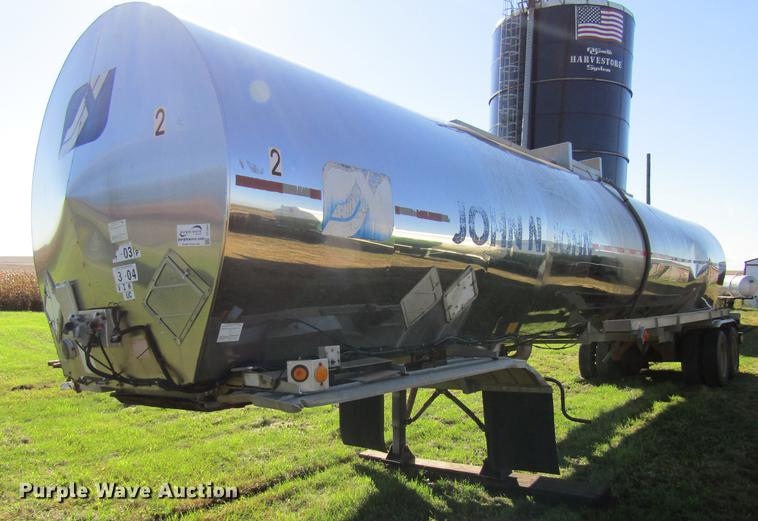 image for item DF3863 1995 Acro tank trailer