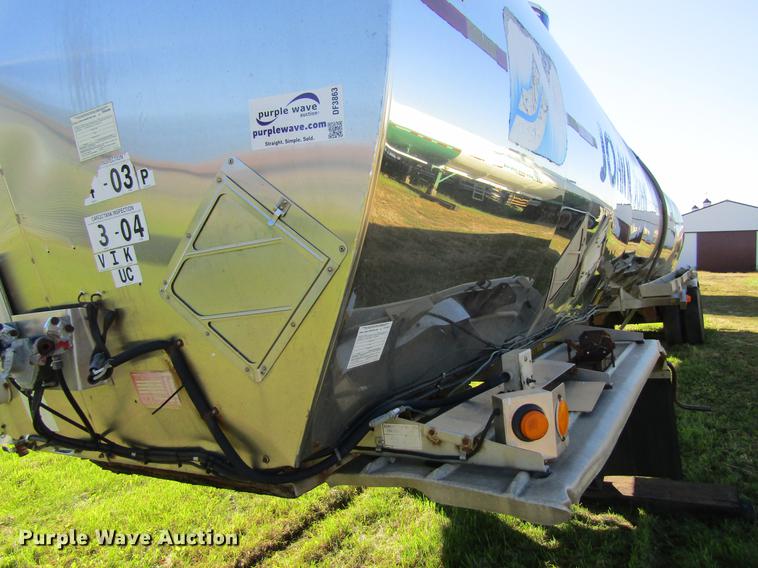 image for item DF3863 1995 Acro tank trailer