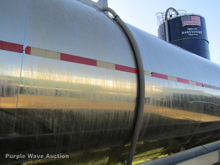 image for item DF3863 1995 Acro tank trailer