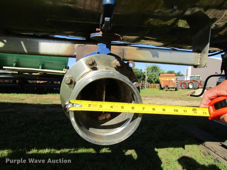 image for item DF3863 1995 Acro tank trailer