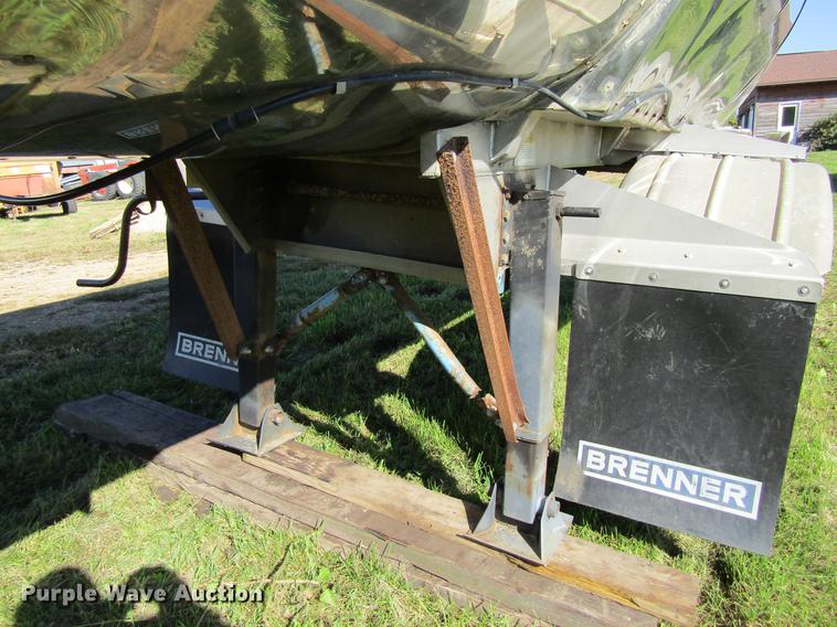 image for item DF3863 1995 Acro tank trailer