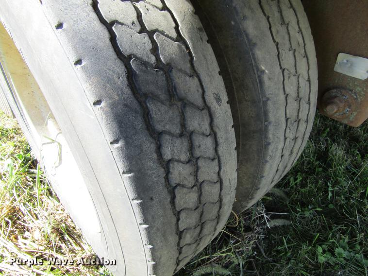 image for item DF3863 1995 Acro tank trailer