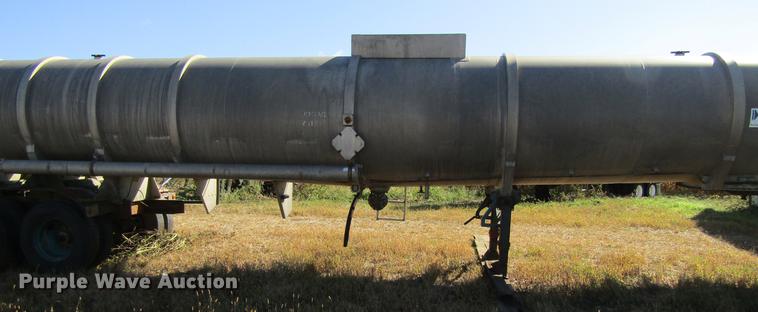 image for item DF3865 1979 Trail Master tank trailer