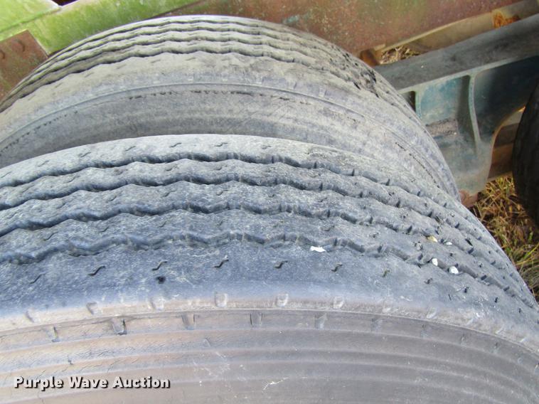 image for item DF3865 1979 Trail Master tank trailer