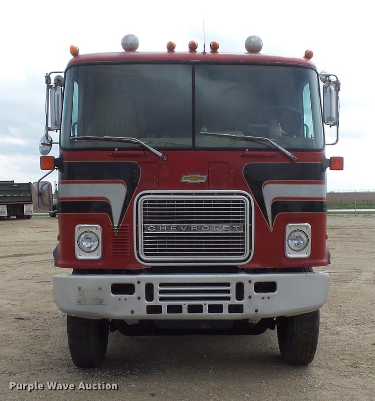 image for item DX9513 1977 Chevrolet Titan semi truck