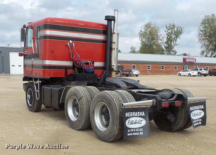 image for item DX9513 1977 Chevrolet Titan semi truck