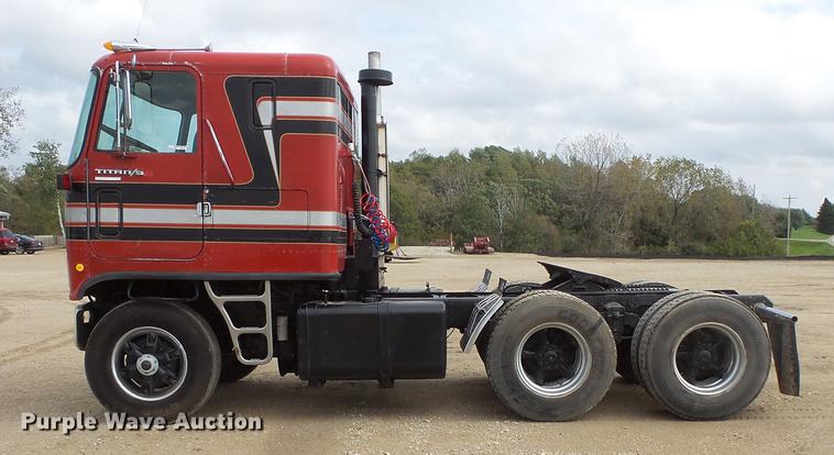 image for item DX9513 1977 Chevrolet Titan semi truck