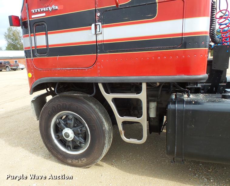 image for item DX9513 1977 Chevrolet Titan semi truck