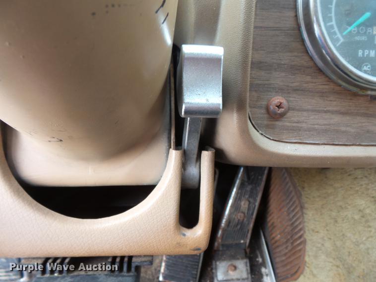 image for item DX9513 1977 Chevrolet Titan semi truck