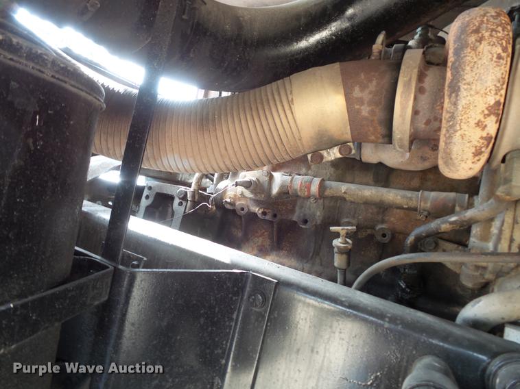 image for item DX9513 1977 Chevrolet Titan semi truck