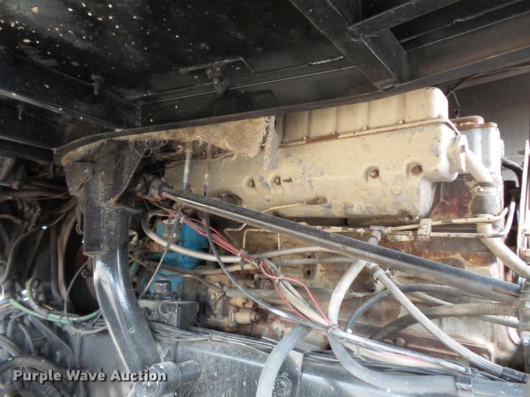 image for item DX9513 1977 Chevrolet Titan semi truck