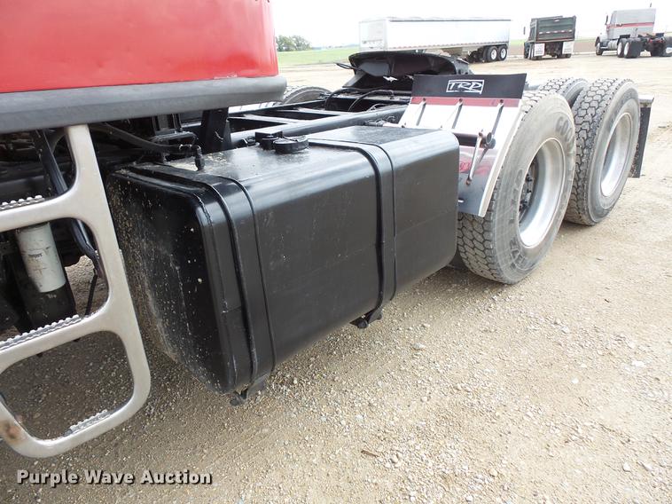 image for item DX9513 1977 Chevrolet Titan semi truck