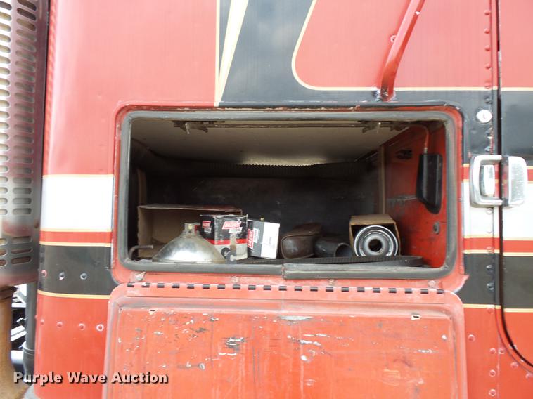 image for item DX9513 1977 Chevrolet Titan semi truck