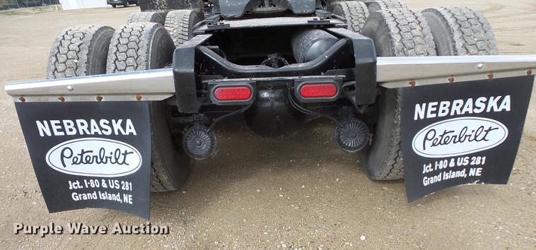 image for item DX9513 1977 Chevrolet Titan semi truck