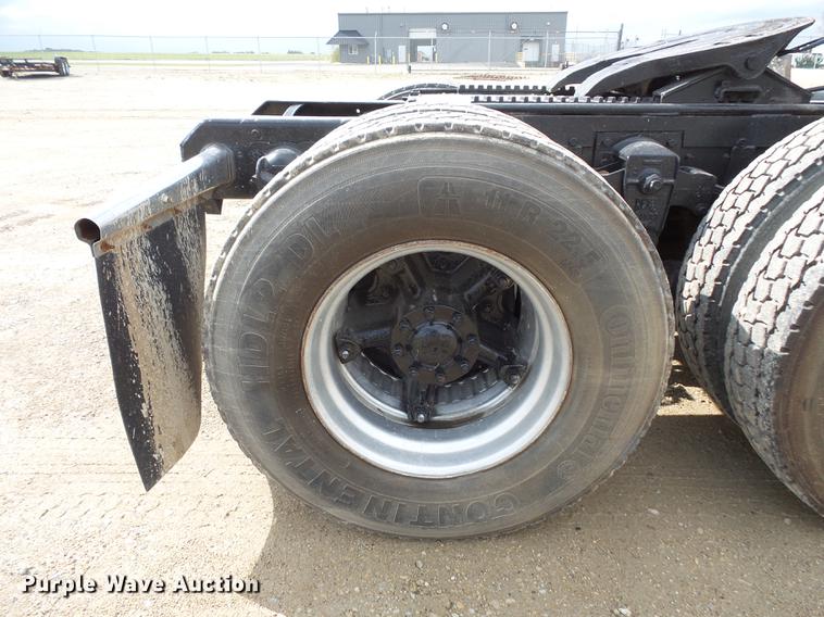 image for item DX9513 1977 Chevrolet Titan semi truck