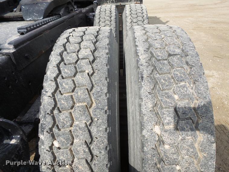 image for item DX9513 1977 Chevrolet Titan semi truck