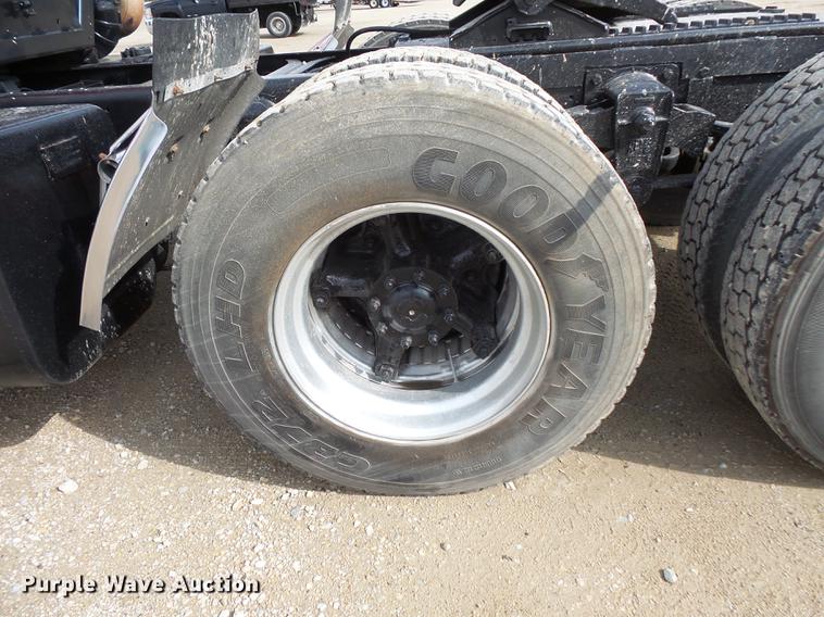 image for item DX9513 1977 Chevrolet Titan semi truck