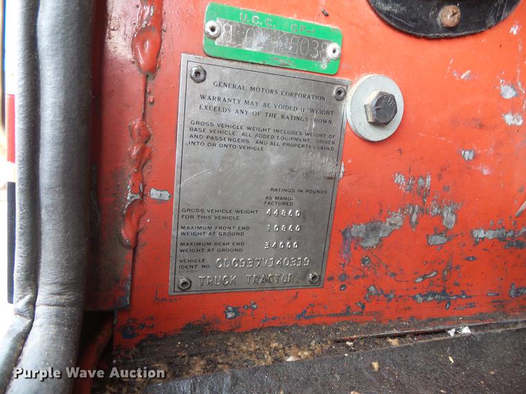 image for item DX9513 1977 Chevrolet Titan semi truck