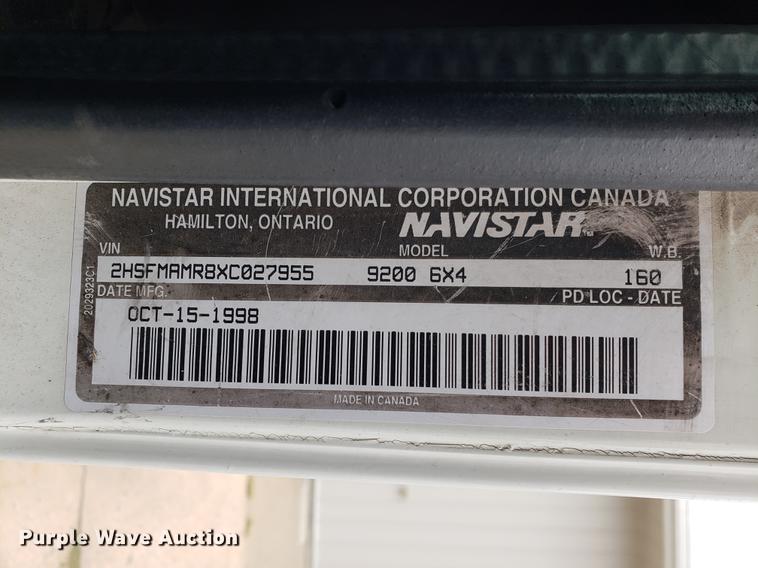 image for item EF9873 1999 International 9200 semi truck