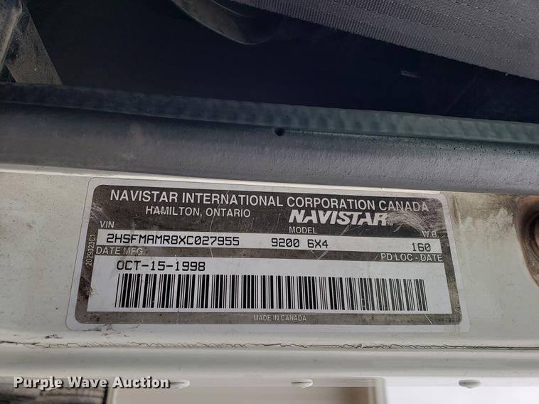 image for item EF9873 1999 International 9200 semi truck