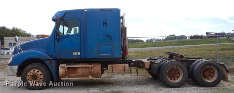image for item EO9645 2006 Freightliner Columbia semi truck