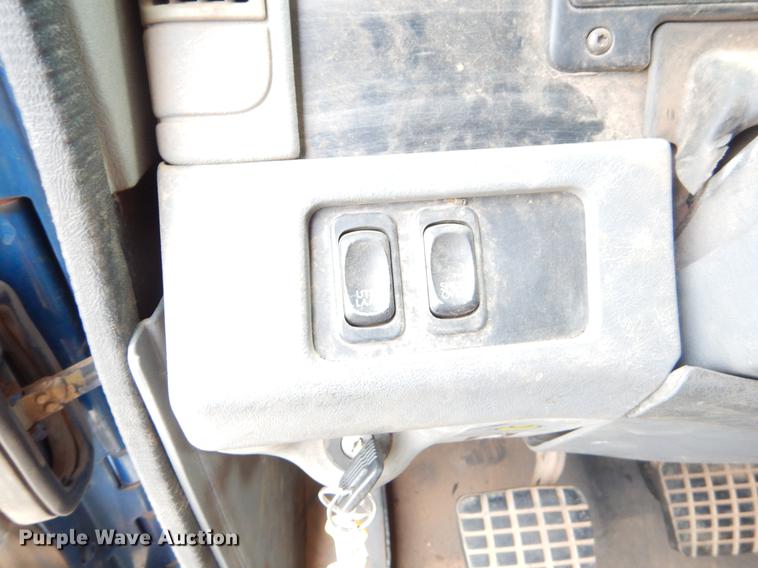 image for item EO9645 2006 Freightliner Columbia semi truck