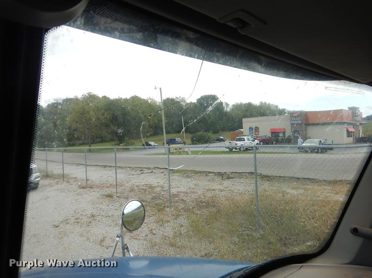 image for item EO9645 2006 Freightliner Columbia semi truck