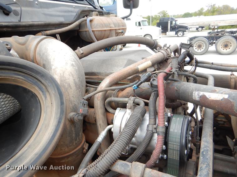 image for item EO9645 2006 Freightliner Columbia semi truck