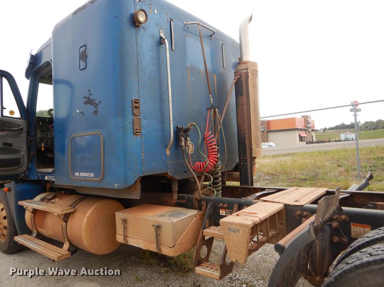 image for item EO9645 2006 Freightliner Columbia semi truck