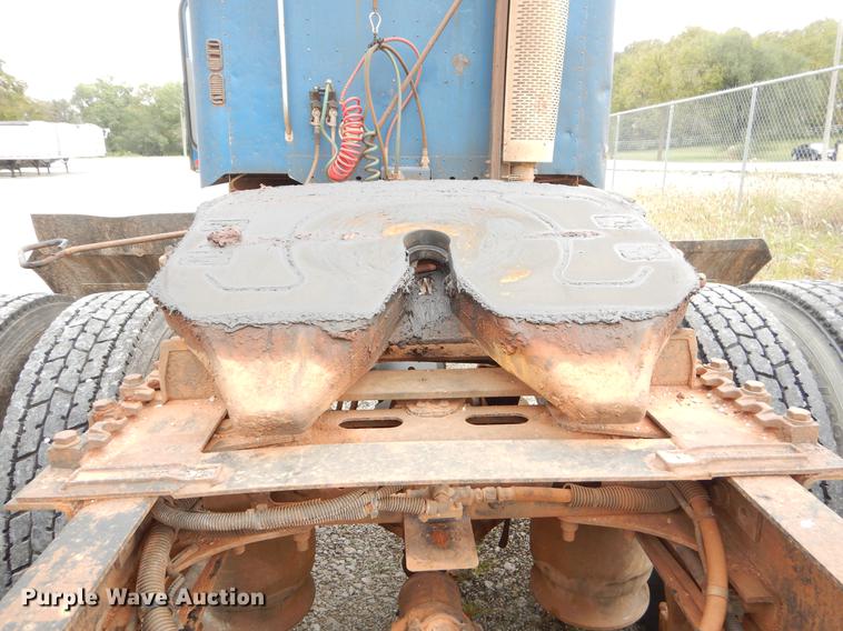 image for item EO9645 2006 Freightliner Columbia semi truck