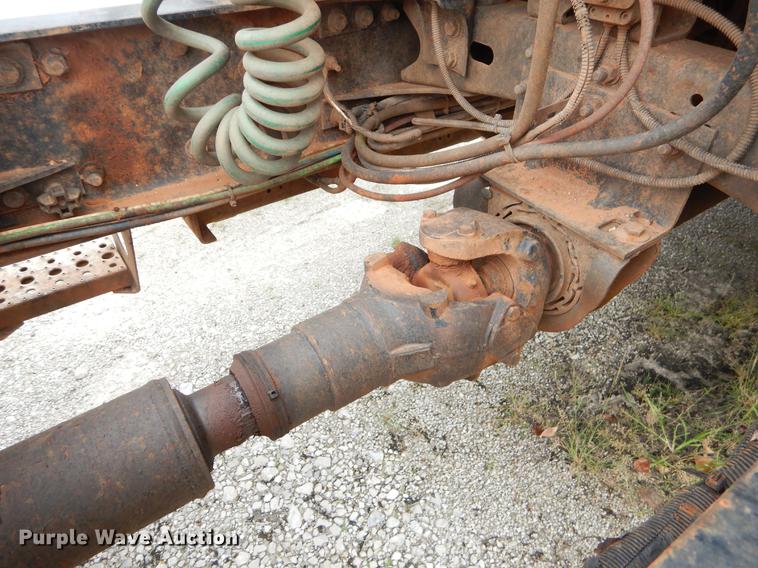 image for item EO9645 2006 Freightliner Columbia semi truck