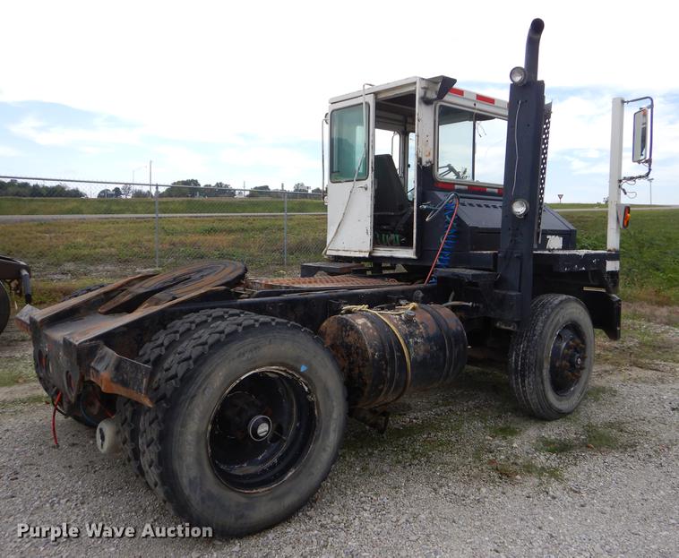 image for item EO9646 1995 Ottawa YT30 yard truck