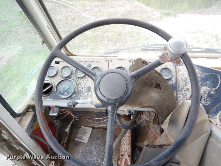 image for item EO9646 1995 Ottawa YT30 yard truck