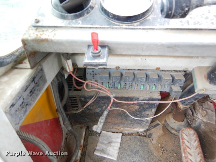 image for item EO9646 1995 Ottawa YT30 yard truck