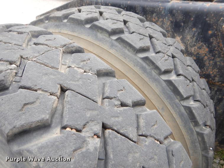 image for item EO9646 1995 Ottawa YT30 yard truck