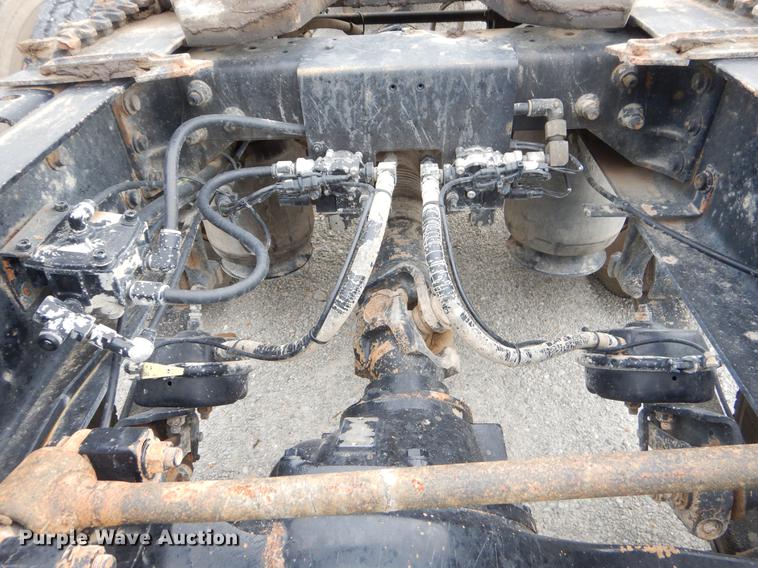 image for item EO9647 2007 International 9400i semi truck