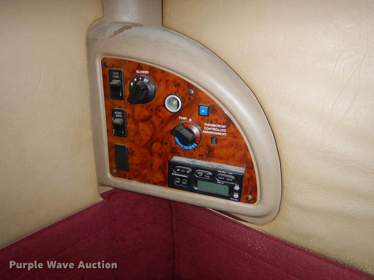 image for item EO9650 2007 International 9400i semi truck