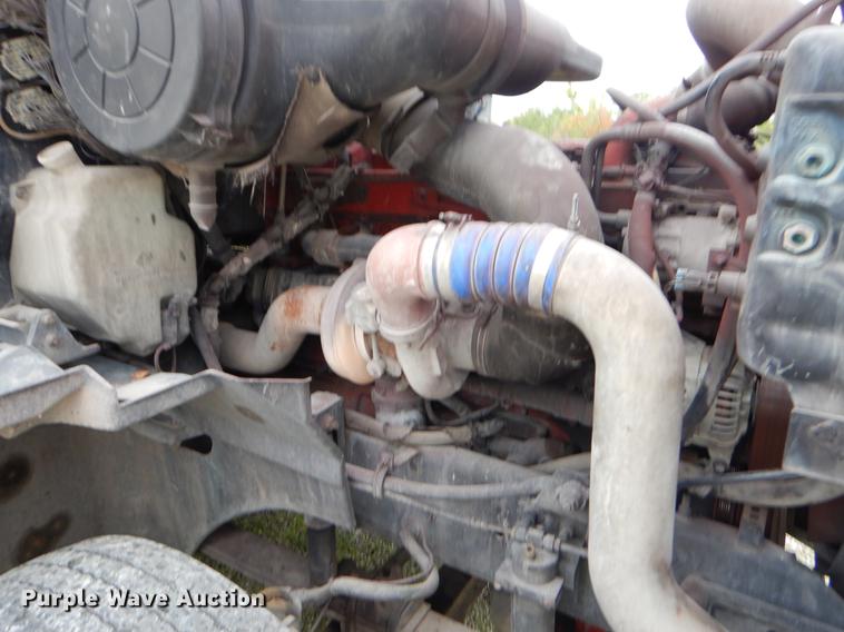 image for item EO9650 2007 International 9400i semi truck