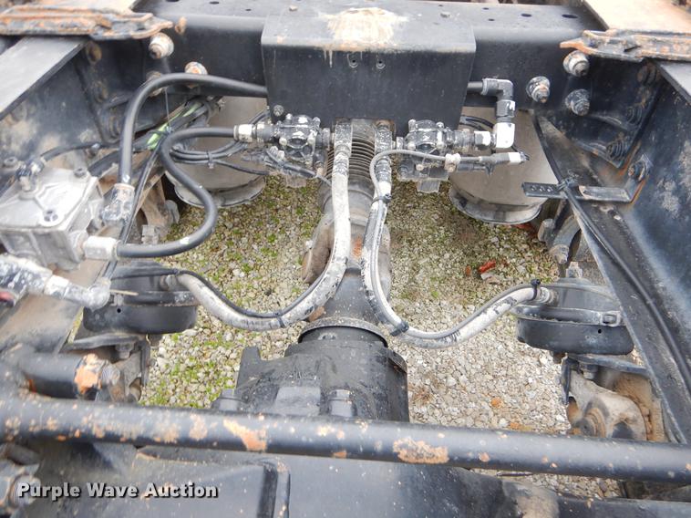 image for item EO9650 2007 International 9400i semi truck