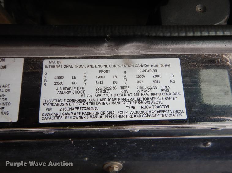 image for item EO9650 2007 International 9400i semi truck