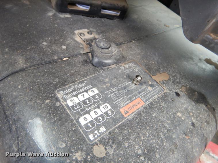 image for item EO9651 2010 International TranStar 8500 semi truck