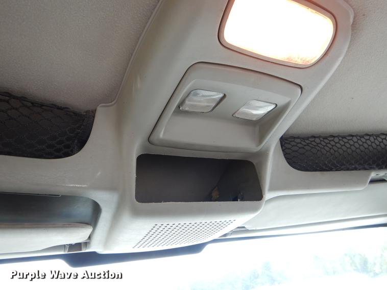 image for item EO9651 2010 International TranStar 8500 semi truck