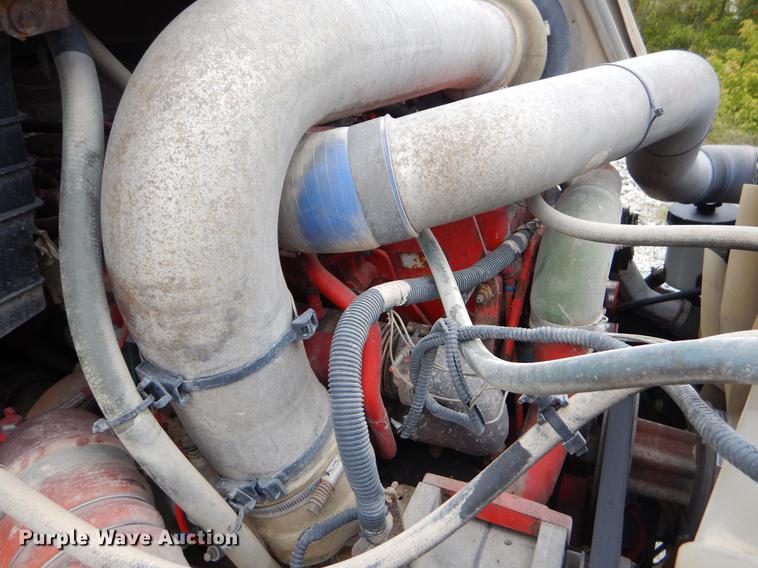 image for item EO9651 2010 International TranStar 8500 semi truck