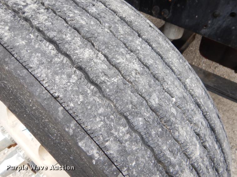 image for item EO9651 2010 International TranStar 8500 semi truck