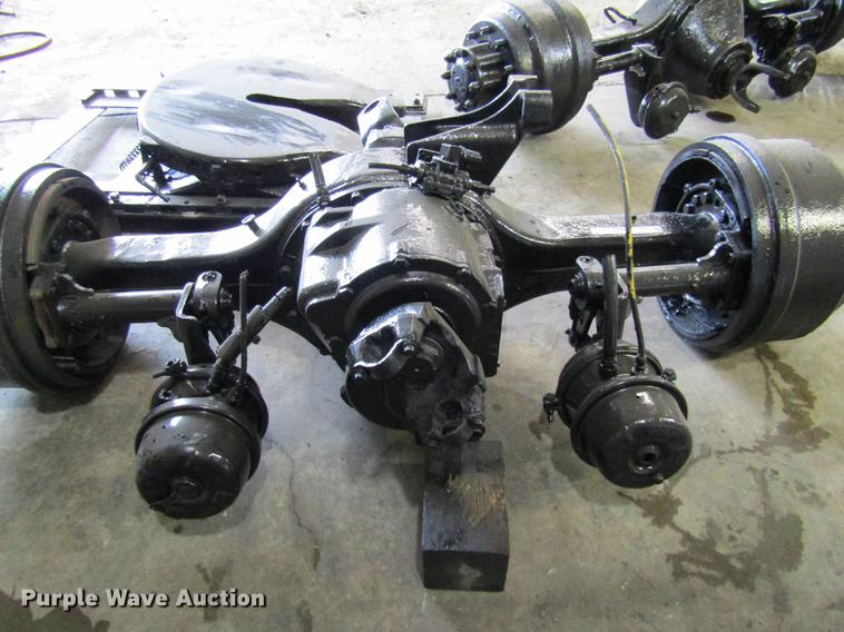 image for item FI9511 Spicer drive axle