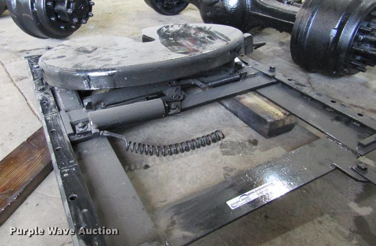 image for item FI9512 Air operated sliding fifth wheel plate