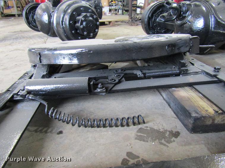 image for item FI9512 Air operated sliding fifth wheel plate