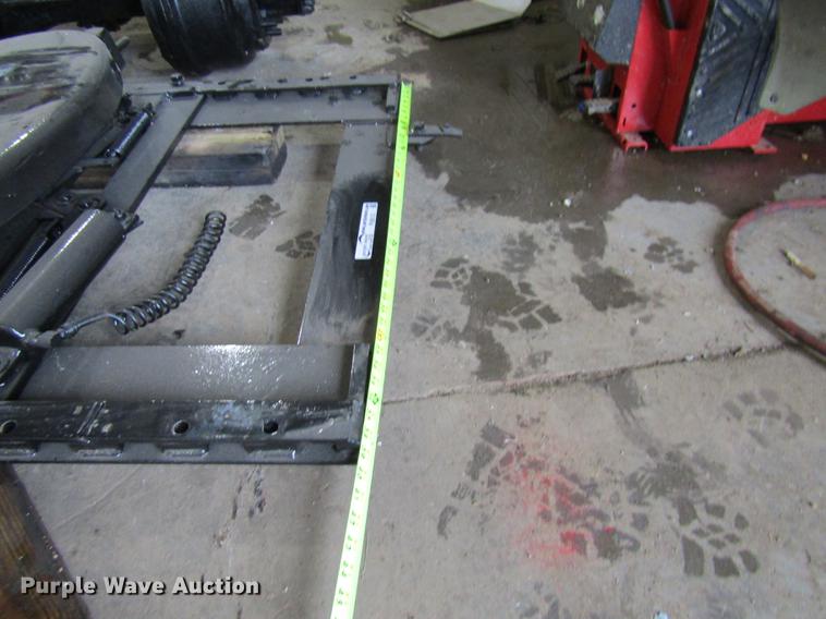 image for item FI9512 Air operated sliding fifth wheel plate