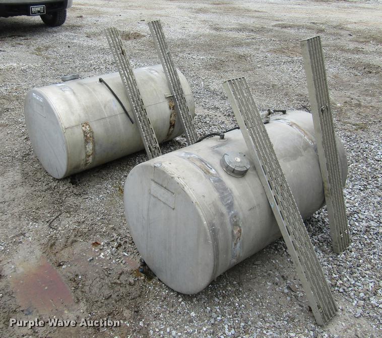 image for item FI9514 (2) Snyder Tank Corp fuel tanks