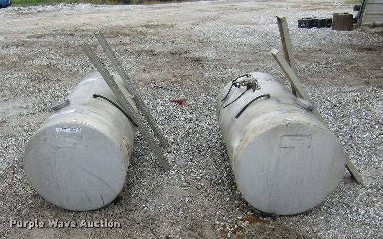image for item FI9514 (2) Snyder Tank Corp fuel tanks